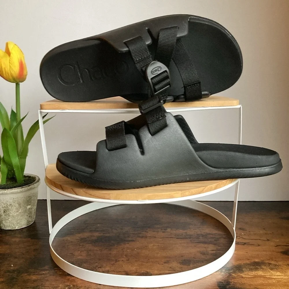 CHACO Chillos Black Strappy Sandals Slides Kids Size 5